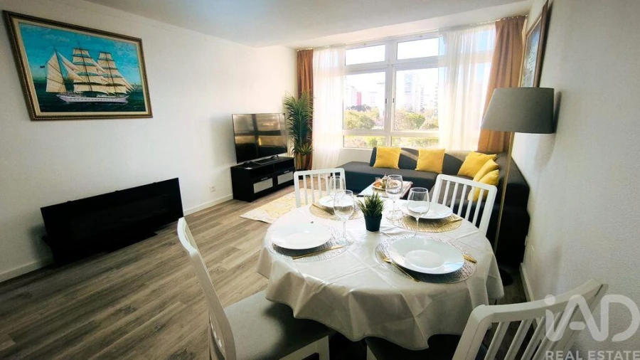 Apartamento T3 para Venda em Quarteira Foto 6