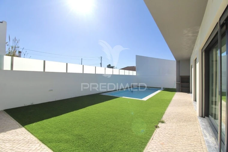 Moradia T4 para Venda em Azeitão (São Lourenço e São Simão) Foto 10