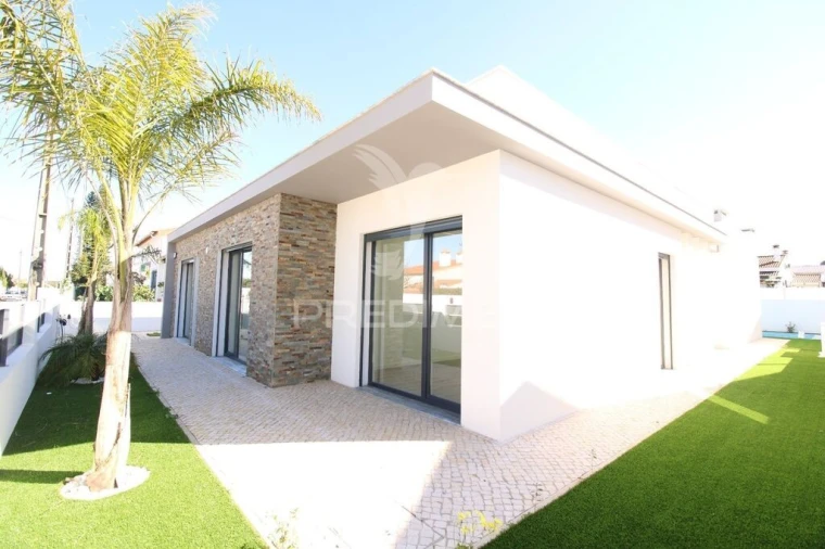 Moradia T4 para Venda em Azeitão (São Lourenço e São Simão) Foto 15