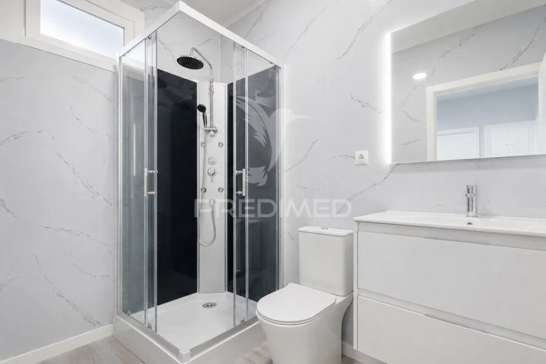 Apartamento T2 para Venda em Oeiras e São Julião da Barra, Paço de Arcos e Caxias Foto 8