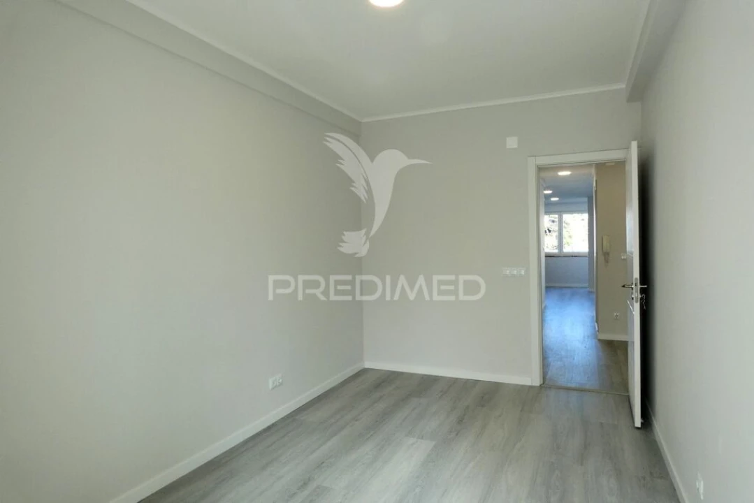 Apartamento T2 para Venda em Algés, Linda-A-Velha e Cruz Quebrada-Dafundo Foto 10