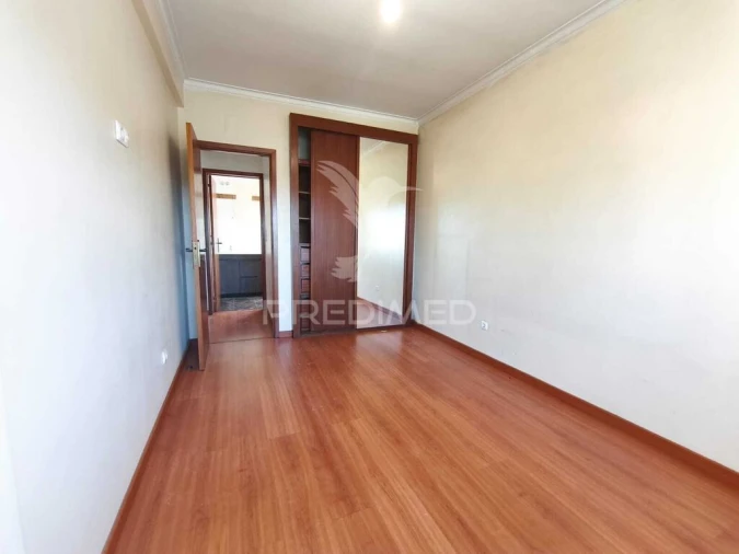 Apartamento T2 para Venda em Queluz e Belas Foto 4