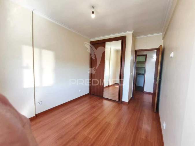 Apartamento T2 para Venda em Queluz e Belas Foto 9