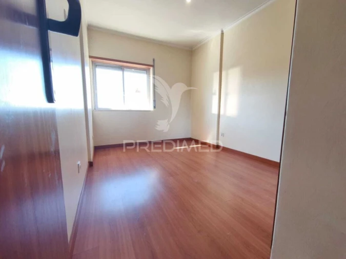 Apartamento T2 para Venda em Queluz e Belas Foto 14