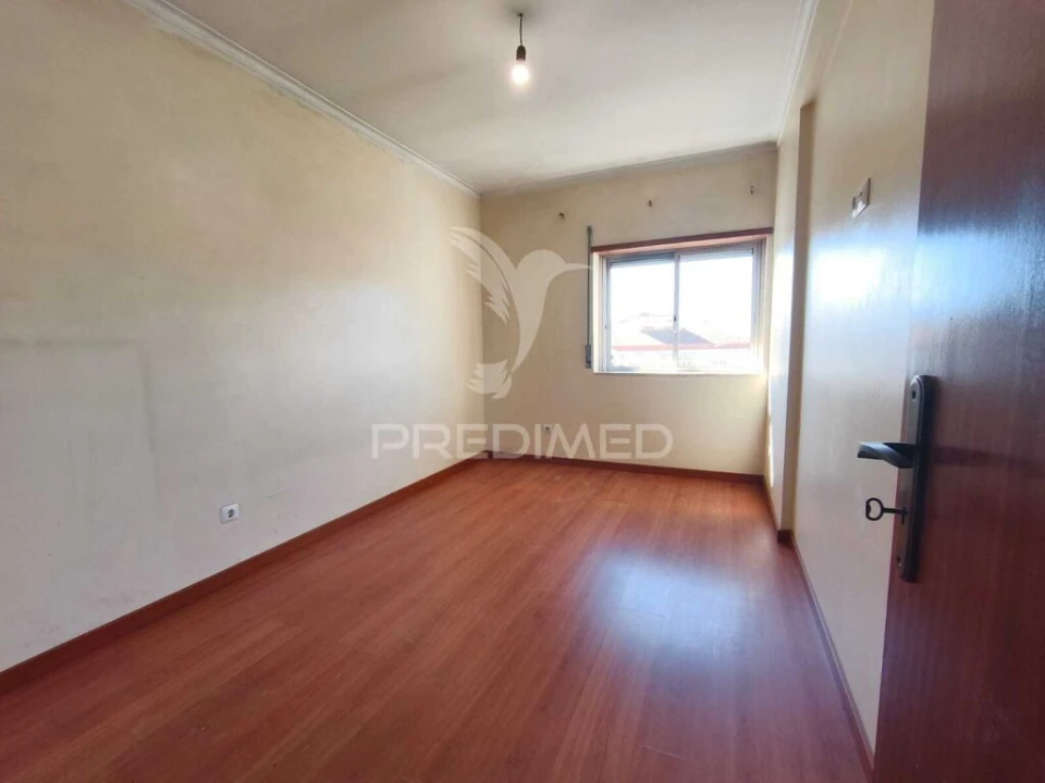 Apartamento T2 para Venda em Queluz e Belas Foto 8