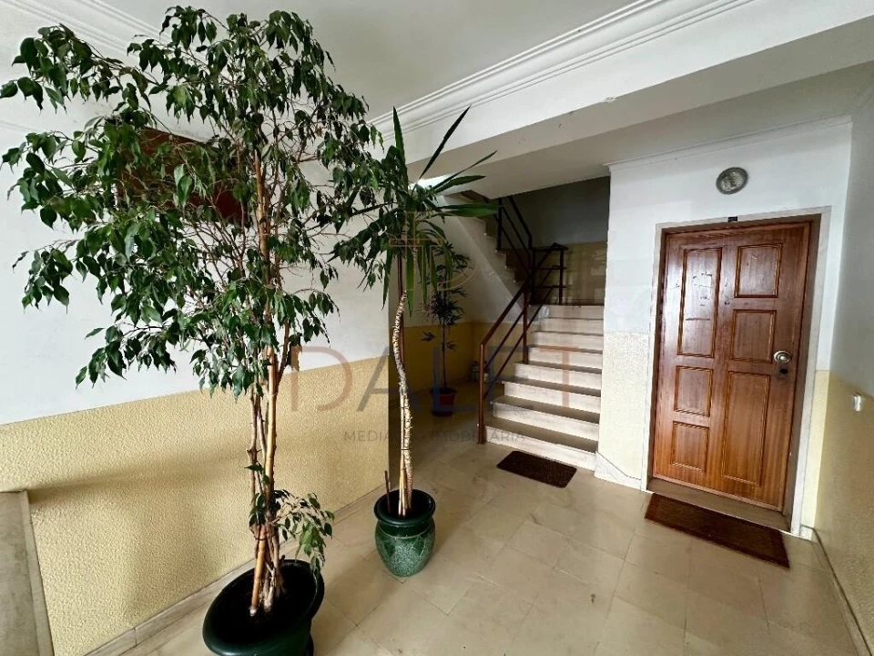 Apartamento T2 para Venda em Queluz e Belas Foto 30