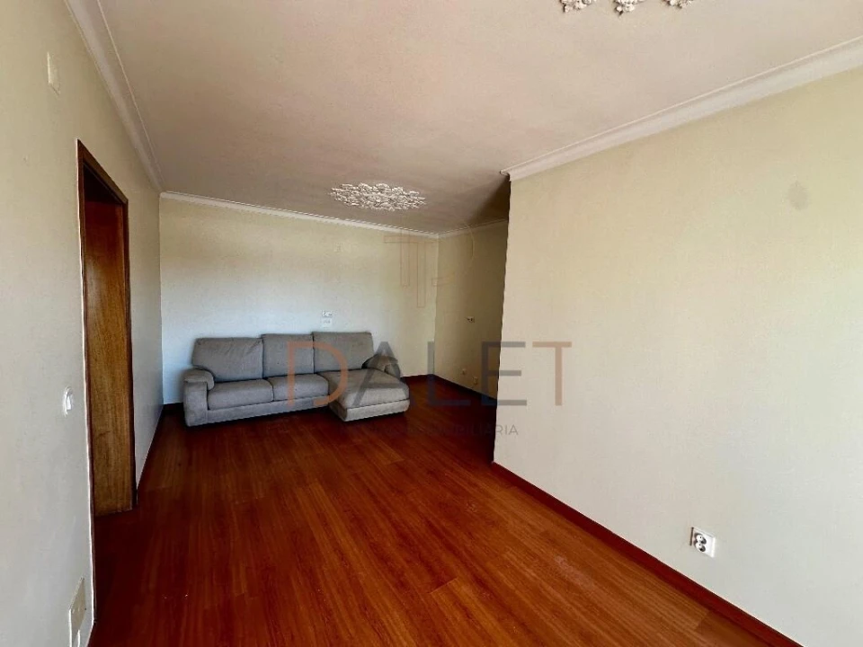 Apartamento T2 para Venda em Queluz e Belas Foto 12