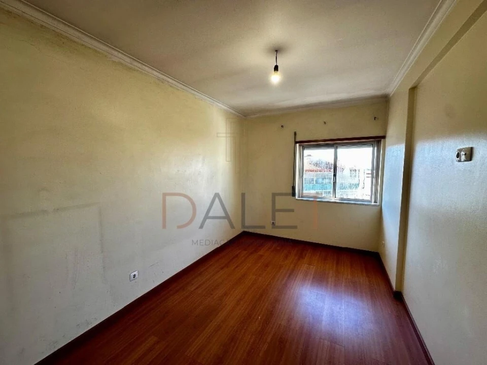 Apartamento T2 para Venda em Queluz e Belas Foto 22