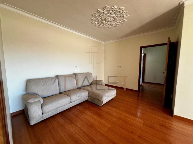 Apartamento T2 para Venda em Queluz e Belas Foto 7