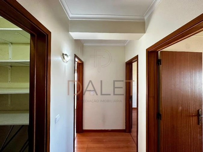 Apartamento T2 para Venda em Queluz e Belas Foto 15