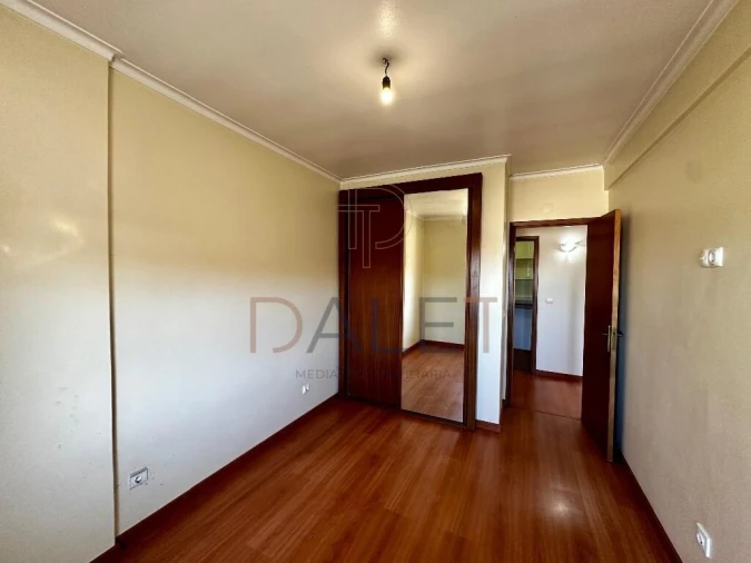 Apartamento T2 para Venda em Queluz e Belas Foto 18
