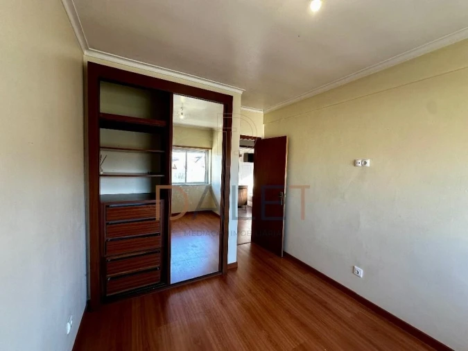 Apartamento T2 para Venda em Queluz e Belas Foto 19