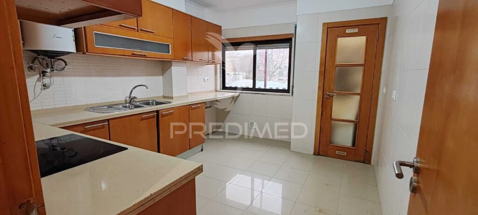 Apartamento T3 para Venda em Rio de Mouro Foto 9