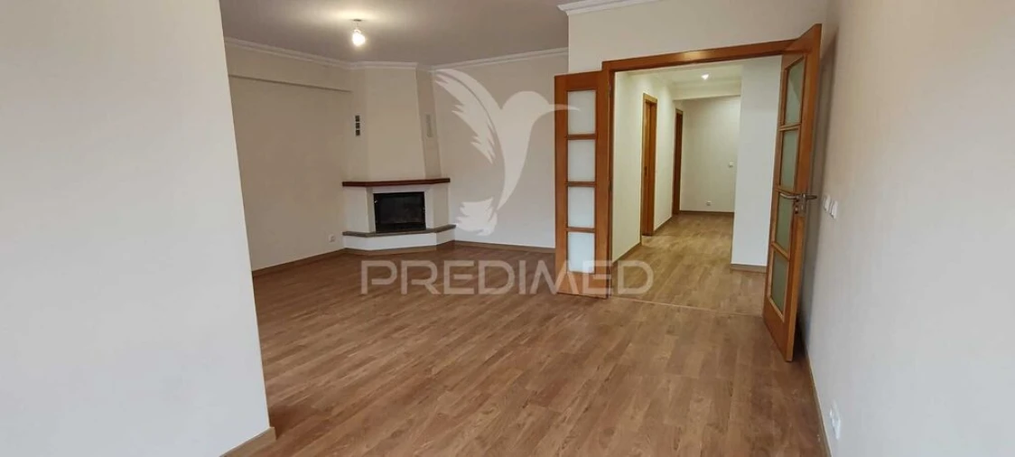 Apartamento T3 para Venda em Rio de Mouro Foto 13