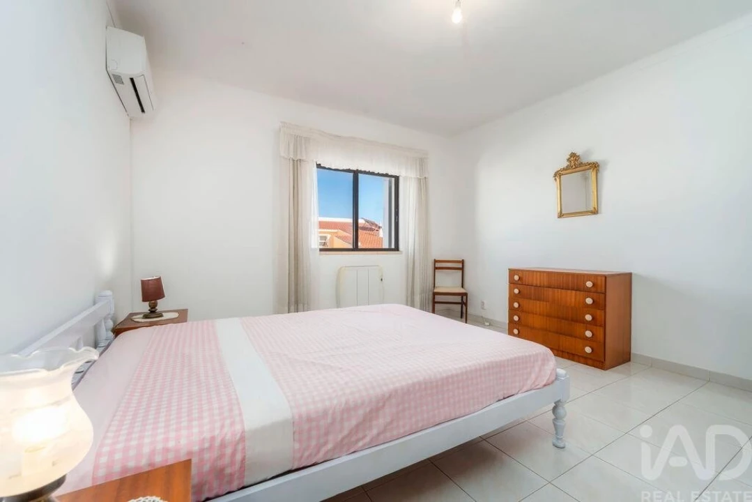 Moradia T7 para Venda em Montenegro Foto 37