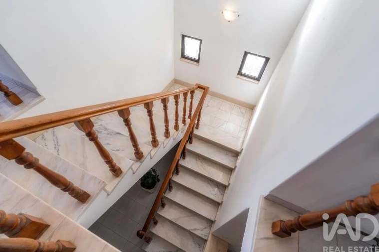 Moradia T7 para Venda em Montenegro Foto 27