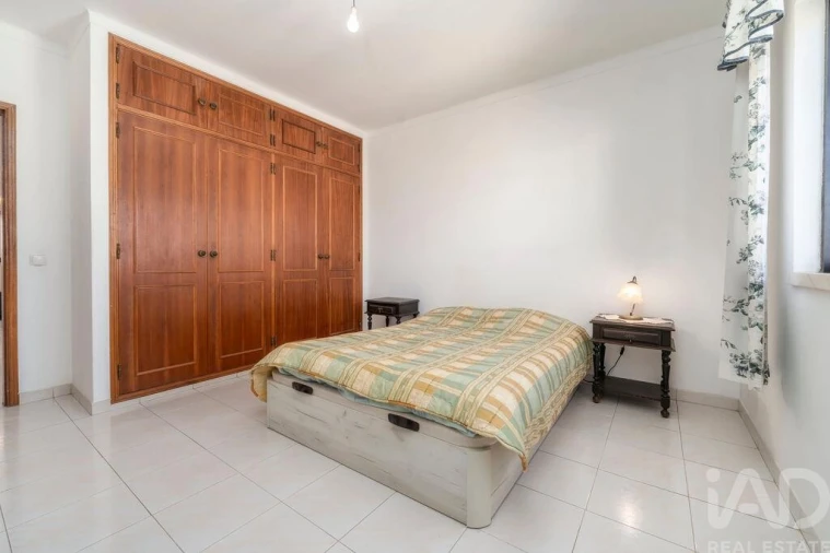 Moradia T7 para Venda em Montenegro Foto 27