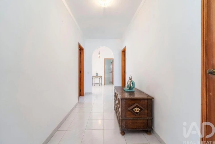 Moradia T7 para Venda em Montenegro Foto 29