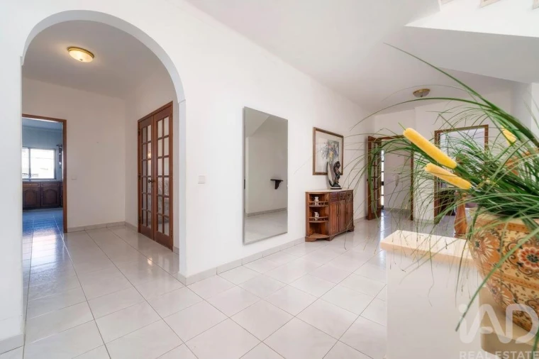 Moradia T7 para Venda em Montenegro Foto 11