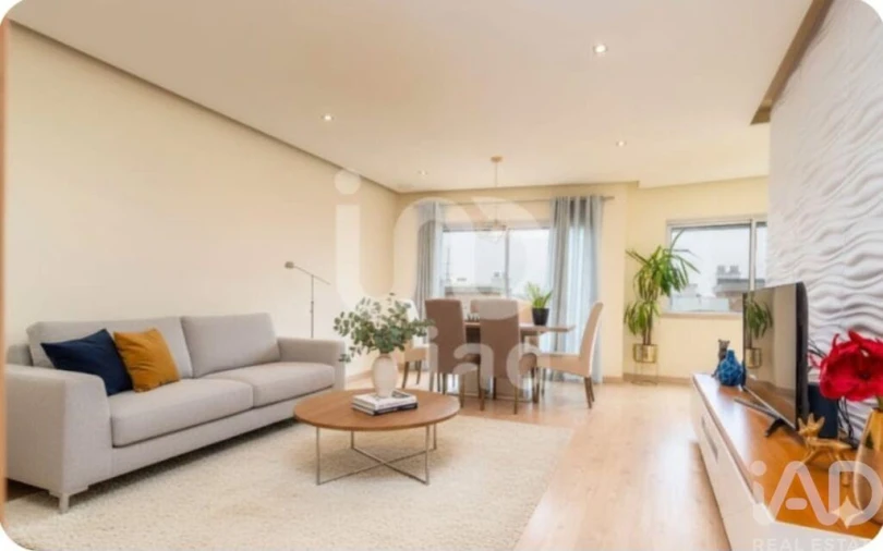 Apartamento T3 para Venda em Faro (Sé e São Pedro)