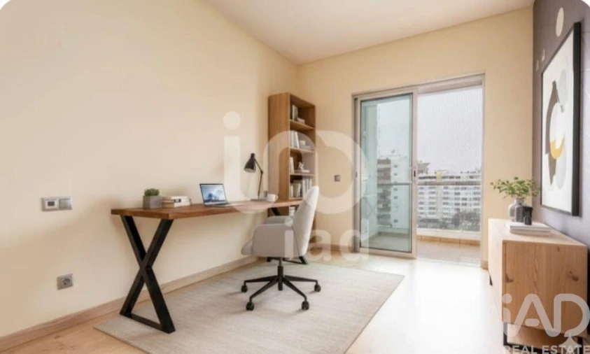 Apartamento T3 para Venda em Faro (Sé e São Pedro) Foto 7