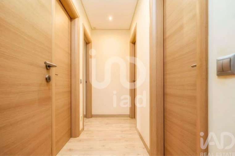 Apartamento T3 para Venda em Faro (Sé e São Pedro) Foto 9