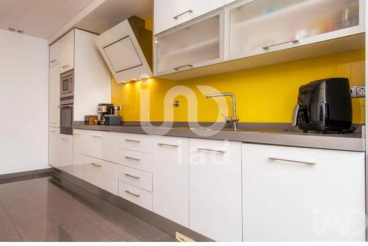 Apartamento T3 para Venda em Faro (Sé e São Pedro) Foto 2