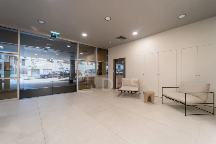 Escritório para Arrendamento em Lordelo do Ouro e Massarelos Foto 19