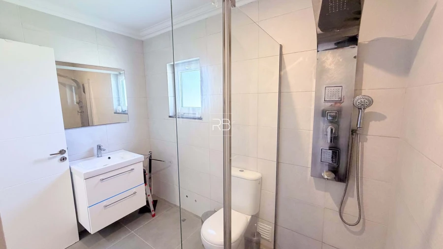 Apartamento T2 para Venda em Vila de Sagres Foto 9