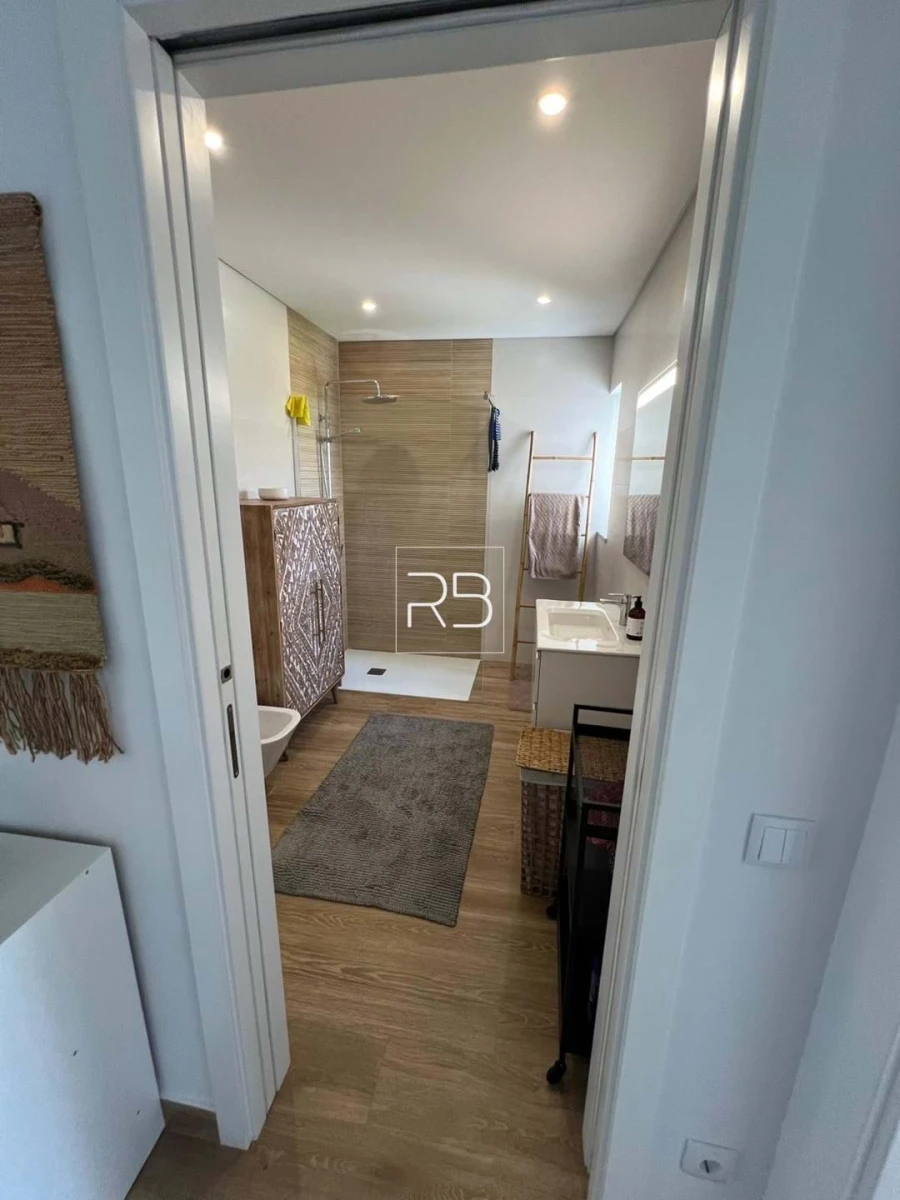 Apartamento T1 para Venda em Portimão Foto 18