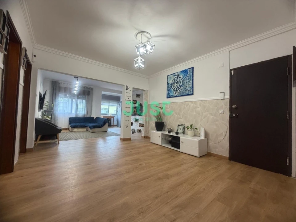 Apartamento T3 para Venda em Corroios Foto 1