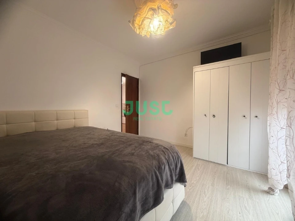 Apartamento T3 para Venda em Corroios Foto 13