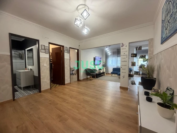 Apartamento T3 para Venda em Corroios Foto 3