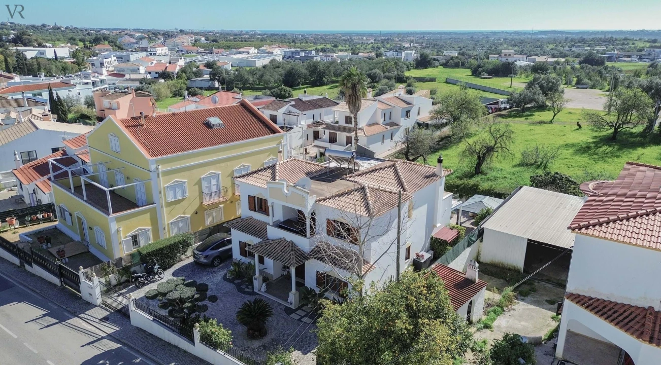 Moradia T4 para Venda em Boliqueime Foto 3