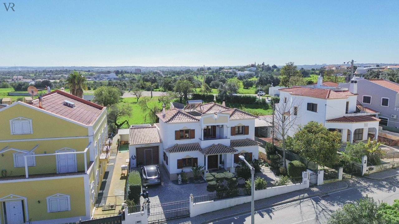 Moradia T4 para Venda em Boliqueime Foto 25