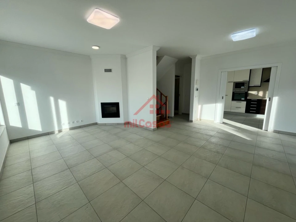 Moradia T4 para Venda em Ericeira Foto 6