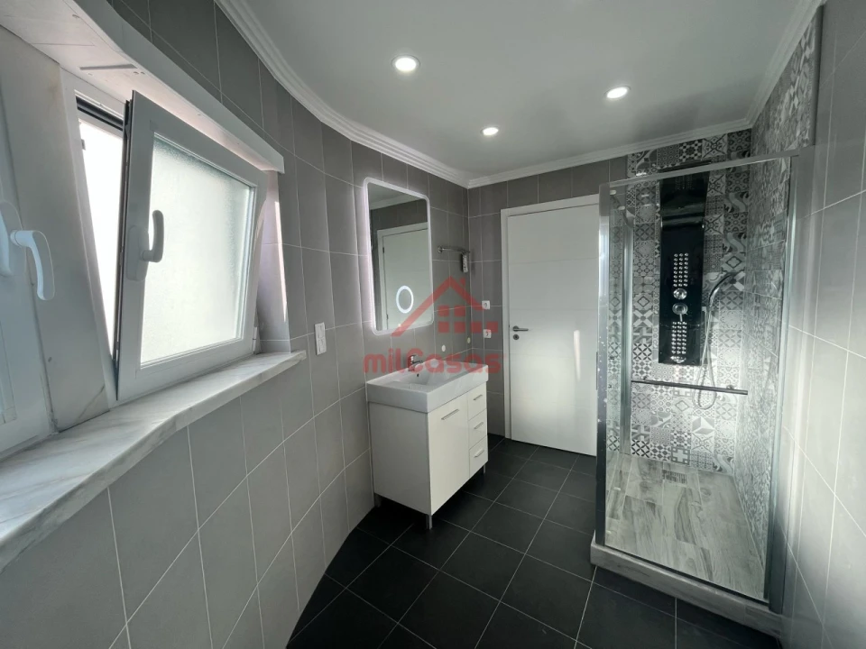 Moradia T4 para Venda em Ericeira Foto 18