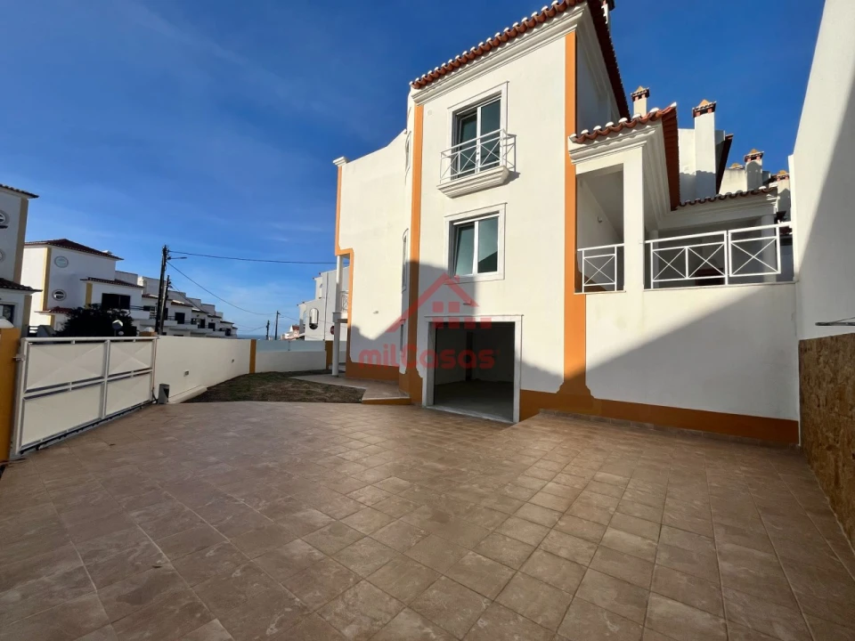 Moradia T4 para Venda em Ericeira Foto 1