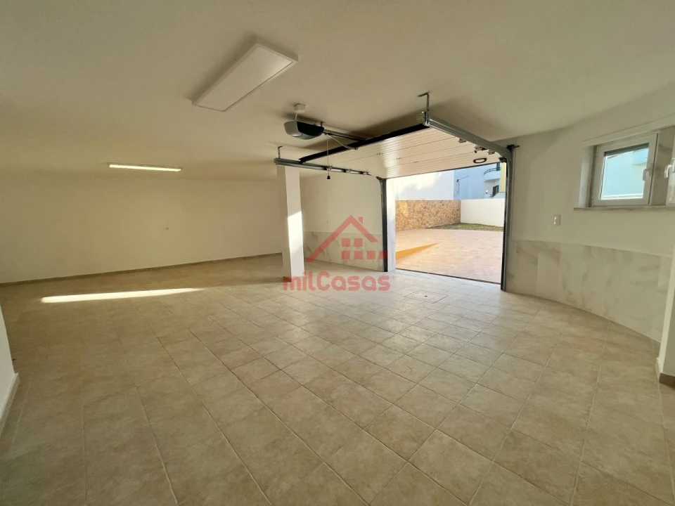 Moradia T4 para Venda em Ericeira Foto 24