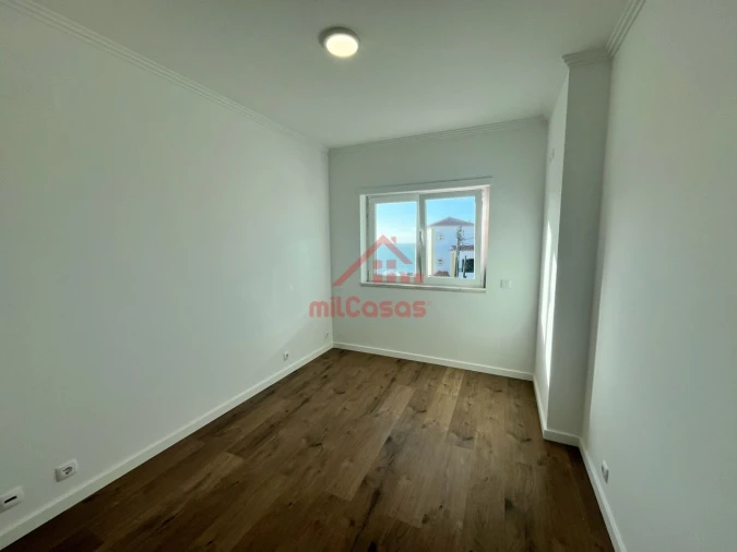 Moradia T4 para Venda em Ericeira Foto 13