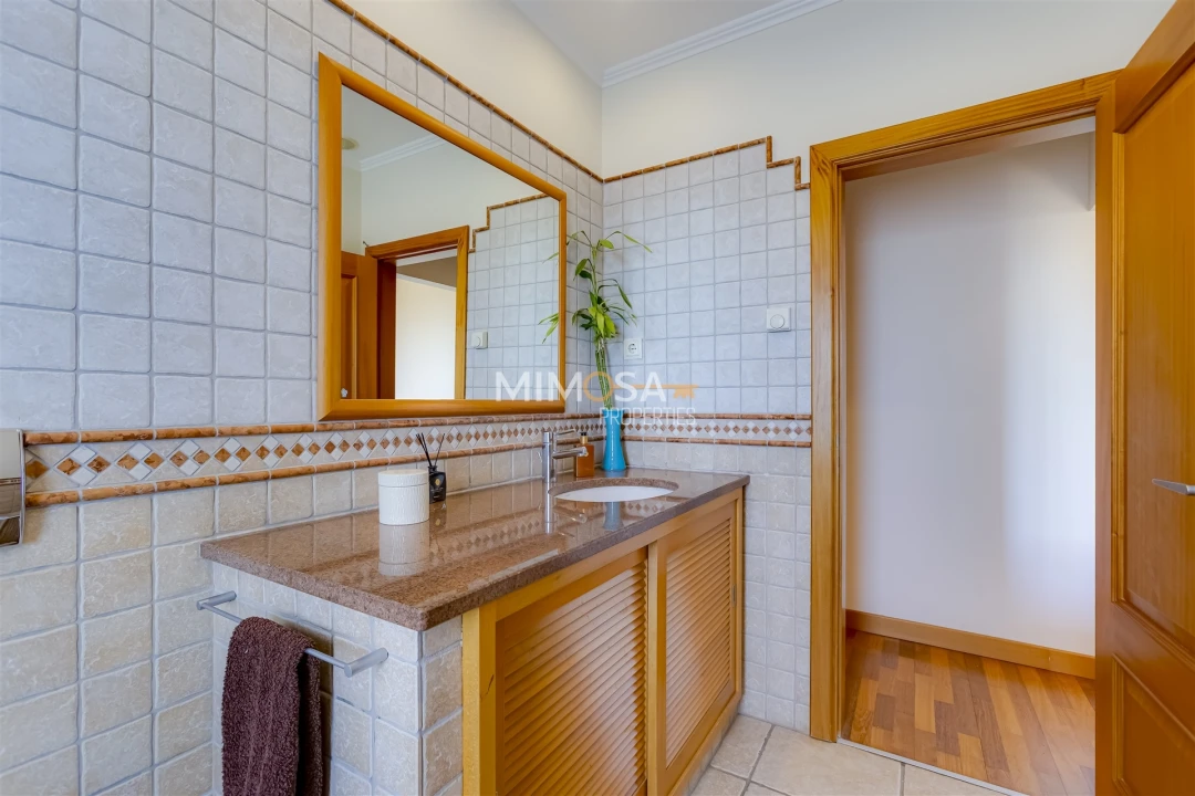 Moradia T3 para Venda em Luz Foto 19