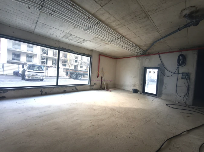 Loja para Venda em Carnaxide e Queijas Foto 2