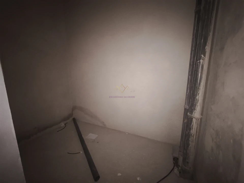 Loja para Venda em Carnaxide e Queijas Foto 10