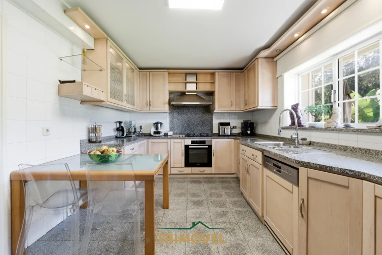 Moradia T4 para Venda em Anta e Guetim Foto 5