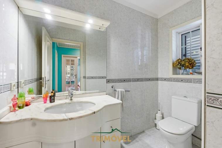 Moradia T4 para Venda em Anta e Guetim Foto 11