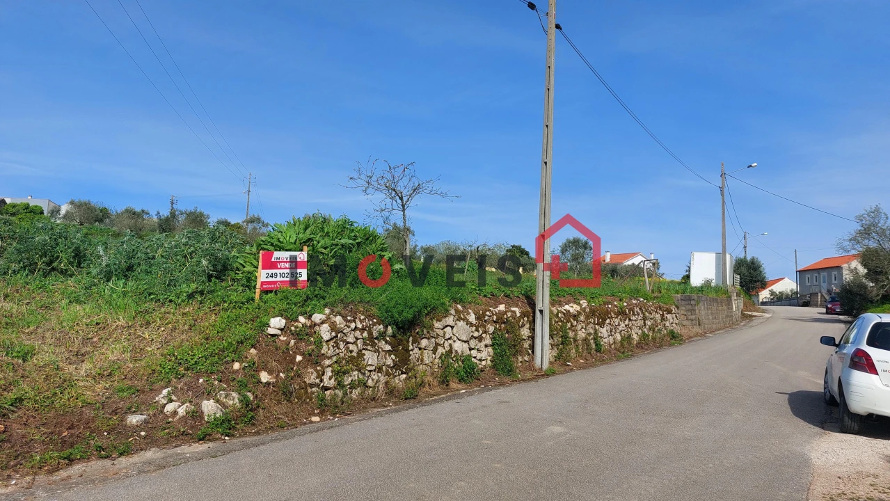 Terreno para Venda em Atouguia Foto 2