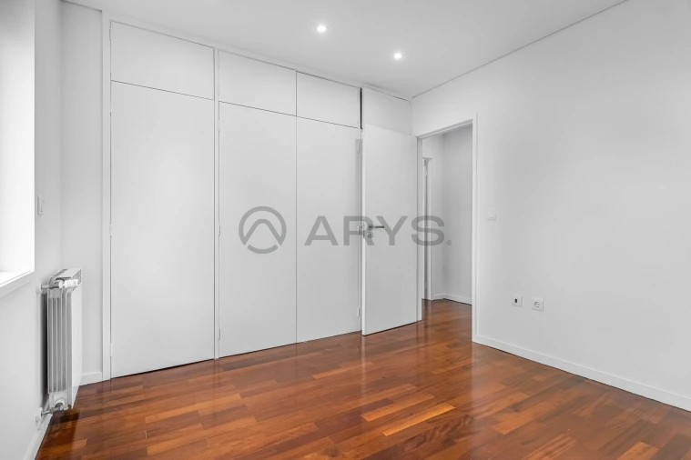 Apartamento T3 para Venda em Braga (Maximinos, Sé e Cividade) Foto 14