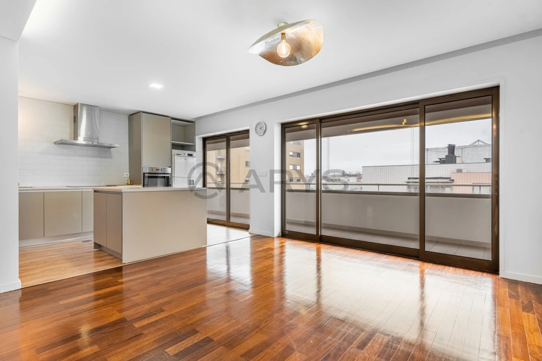 Apartamento T3 para Venda em Braga (Maximinos, Sé e Cividade) Foto 2