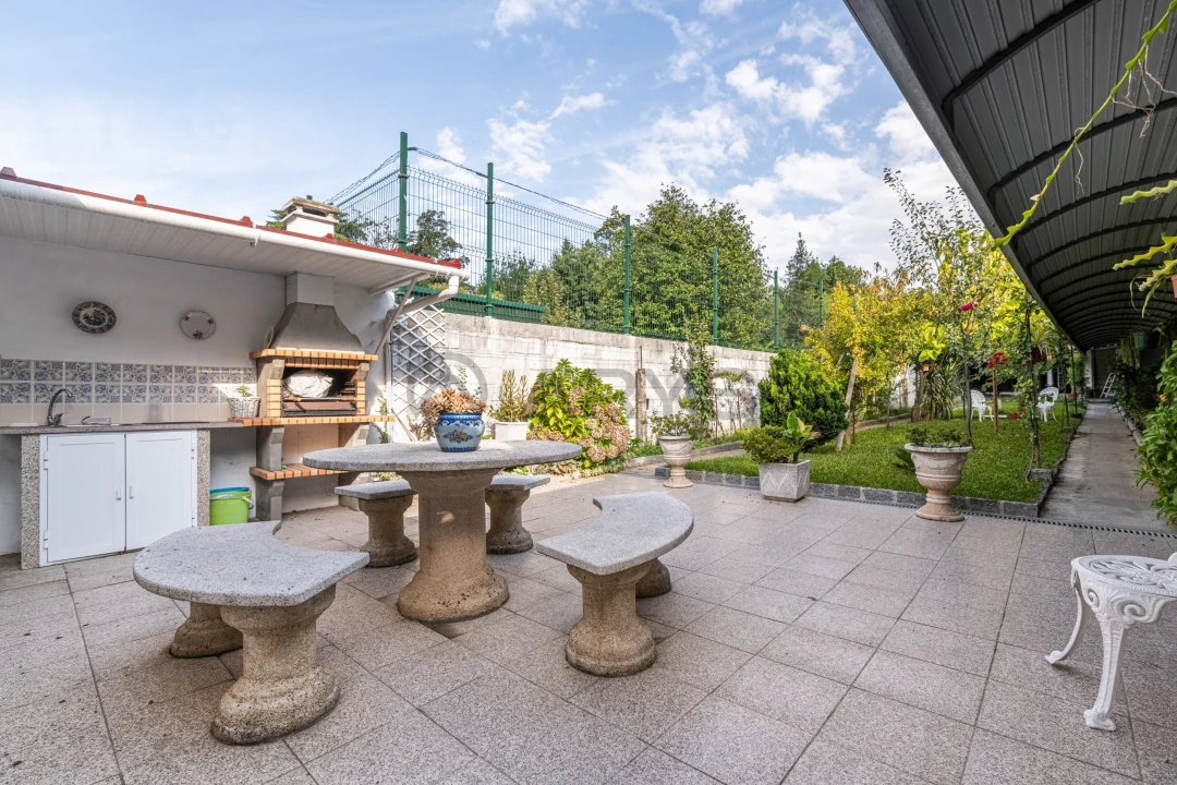 Moradia T3 para Venda em São Vicente (Braga) Foto 20