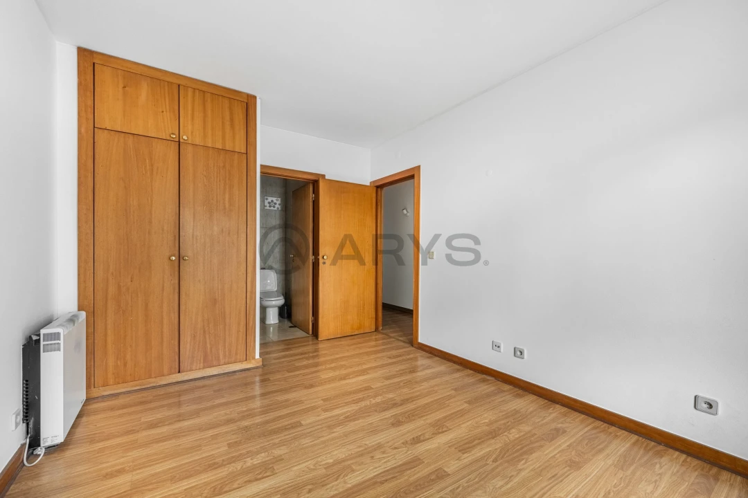 Apartamento T4 para Venda em Aldoar, Foz do Douro e Nevogilde Foto 14